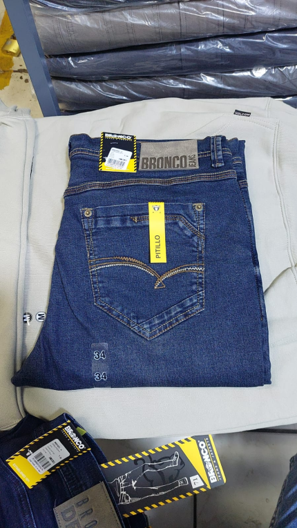 Pantalon jeans bronco moda